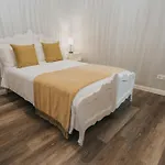 Pico Apartment's Apartment *