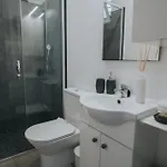 Pico Apartment's Apartment *