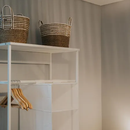 Pico Apartment's